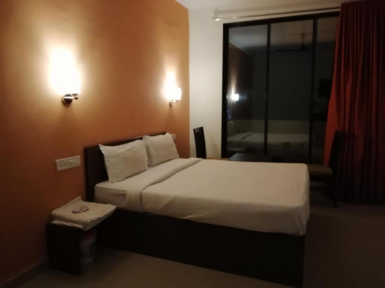Elite Inn Lonavala Exteriér fotografie