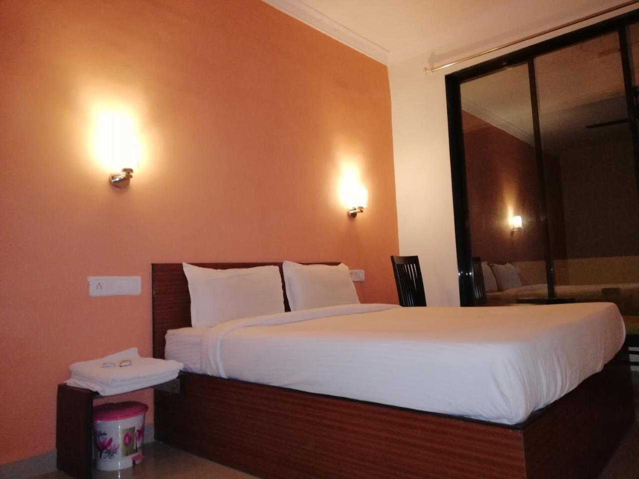 Elite Inn Lonavala Exteriér fotografie